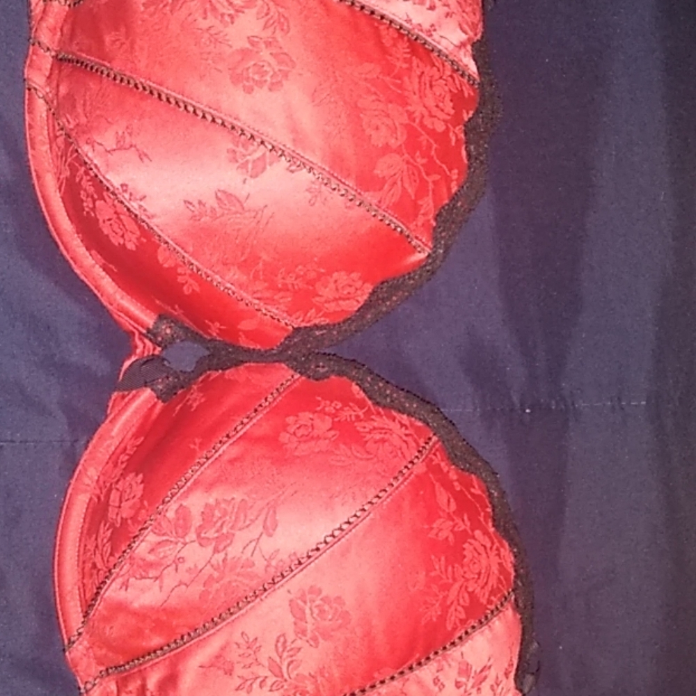 Cacique 42dd